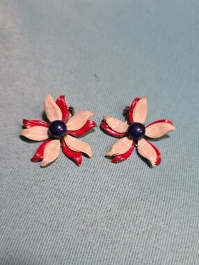 Red & White Flower Clip-On Earrings with Blue Center